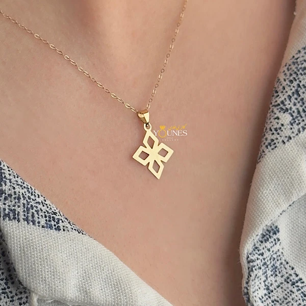 آویز چهارپر مینیمال طلا لیزری